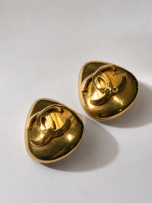 Chanel 1993 rare teardrop cc logo clip on earrings