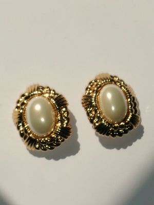 Nina Ricci 1980’s gold plated pearl clip on earrings. Brand new with tags.